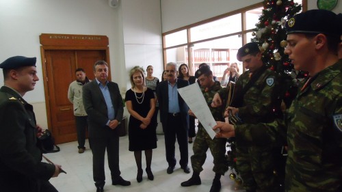 Με Χριστουγεννιάτικες μελωδίες «πλημμύρισε» σήμερα η Περιφέρεια Κρήτης DSC05011