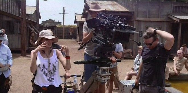 Θα απουσιάζει η Τζολί από την πρεμιέρα της νέας της ταινίας λόγο ανεμοβλογιάς tzo131214