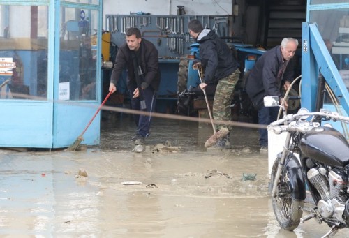 Μετρούν τις πληγές τους στο Ηράκλειο μετά τη σφοδρή κακοκαιρία zimies12