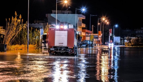 Μετρούν τις πληγές τους στο Ηράκλειο μετά τη σφοδρή κακοκαιρία zimies5