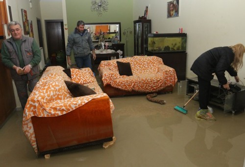 Μετρούν τις πληγές τους στο Ηράκλειο μετά τη σφοδρή κακοκαιρία zimies9