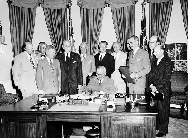 Σαν σήμερα 4 Απριλίου NATO-1949