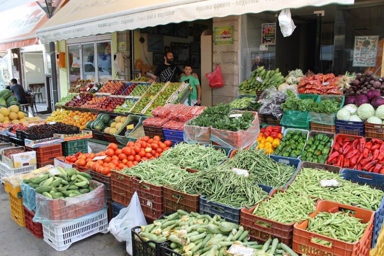 Φρουταγορά Χαλκιαδάκης στις Μοίρες kentriko-manaviko