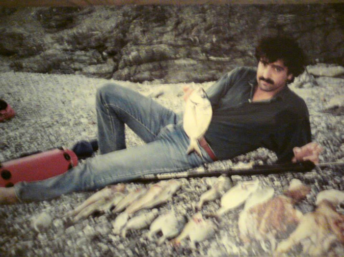 Ο γιατρός που αγαπά τις μαντινάδες και τις μπαλωθιές polakis4