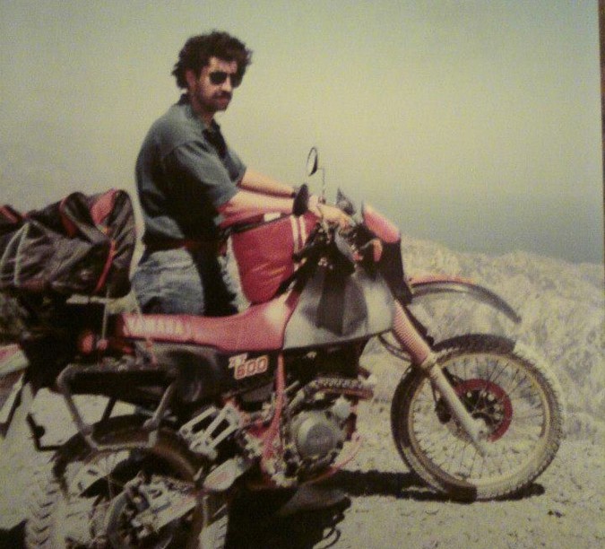 Ο γιατρός που αγαπά τις μαντινάδες και τις μπαλωθιές polakis6