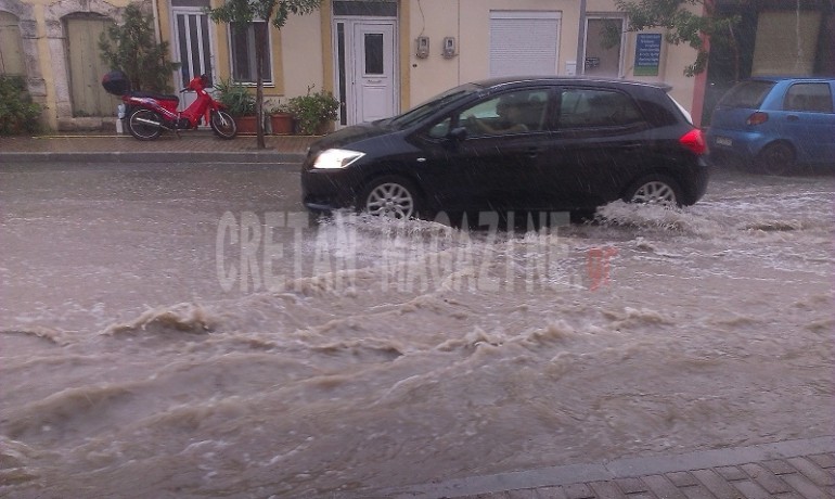 Μάλλον δεν "δούλεψε" το αποχετευτικό στους Άγιους Δέκα IMAG1432