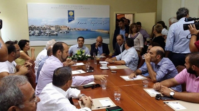 «Οι παλιοί πολιτικοί μας έσπρωξαν στο χαντάκι».Το μήνυμα του Τσίπρα από την Κρήτη kriti-1