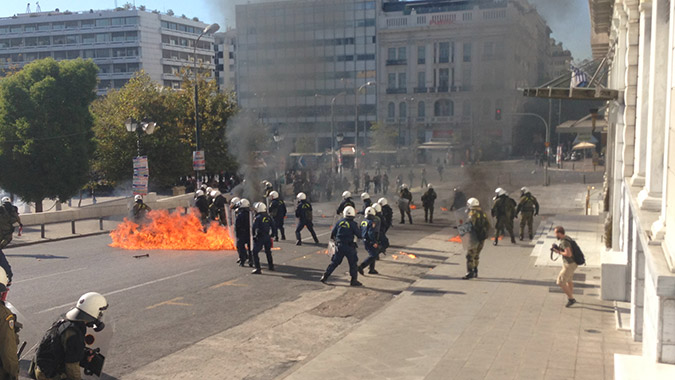 Καταστροφές στο κέντρο της Αθήνας katastrofes