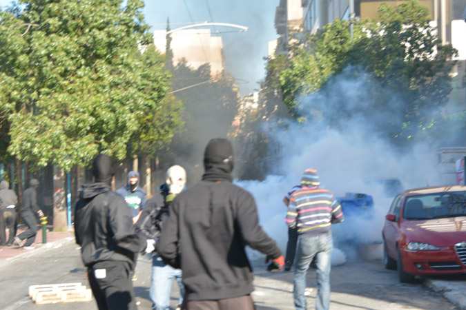 Καταστροφές στο κέντρο της Αθήνας katastrofes4