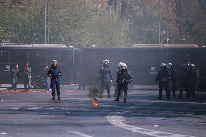 Καταστροφές στο κέντρο της Αθήνας katastrofes6