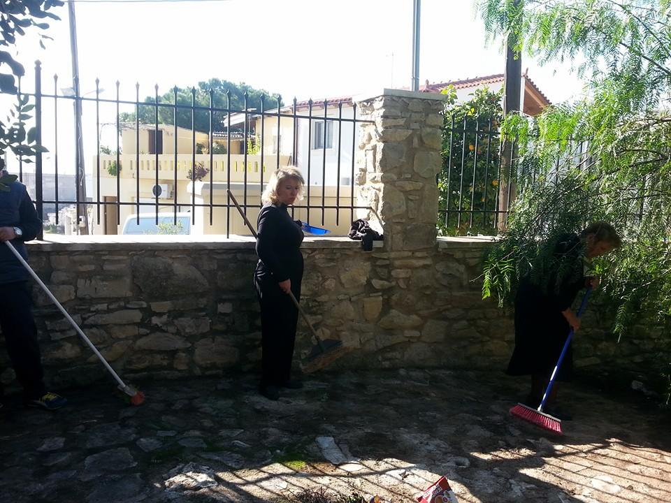 Καθαρισμός και Συντήρηση του Επισκοπείου των Αγίων Δέκα 12376126_942985505788046_5919082449149811263_n