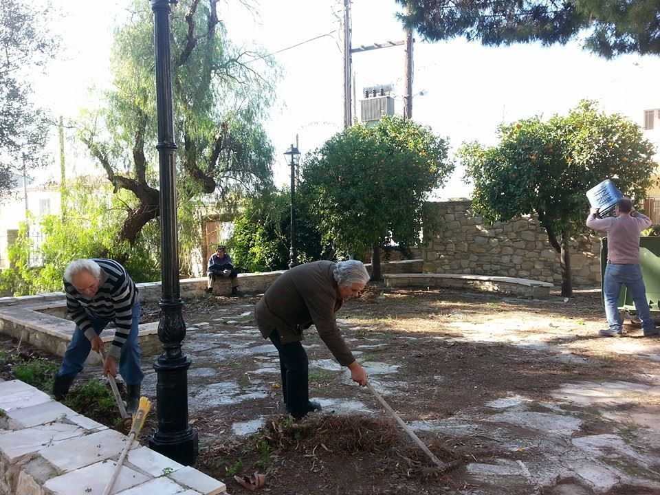 Καθαρισμός και Συντήρηση του Επισκοπείου των Αγίων Δέκα 12390920_942986529121277_2285571882358820479_n