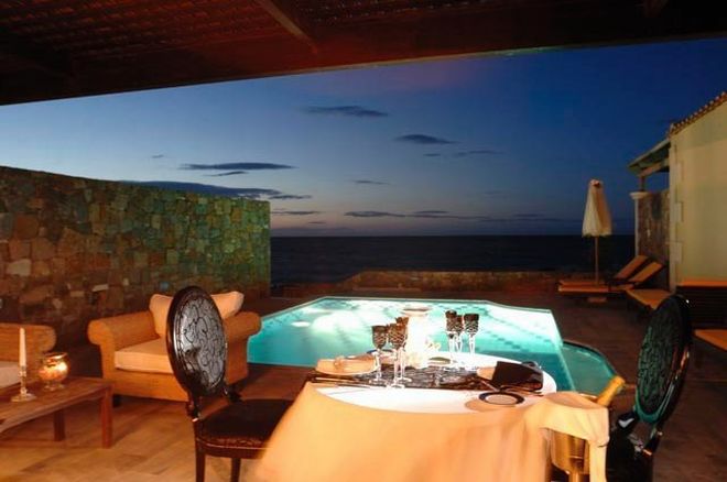 Κρητικό το πιο οικογενειακό ξενοδοχείο στον κόσμο 1919107_115138301833234_367033_n