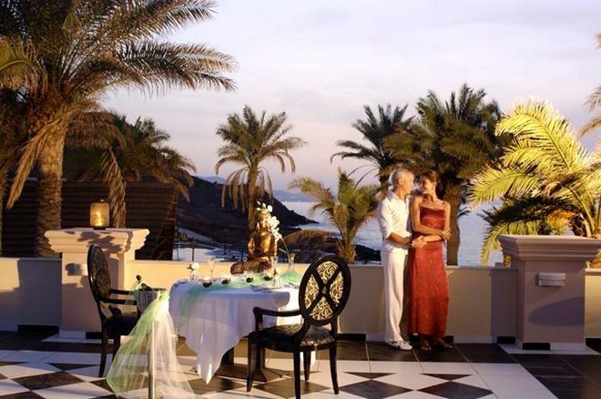 Κρητικό το πιο οικογενειακό ξενοδοχείο στον κόσμο 1919107_115138678499863_1834050_n