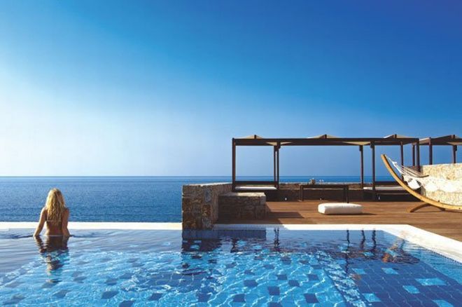 Κρητικό το πιο οικογενειακό ξενοδοχείο στον κόσμο 1919107_115139121833152_4569368_n