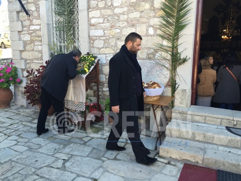 Γιόρτασαν οι Άγιοι Δέκα Μάρτυρες leitourgia-agioi-deka