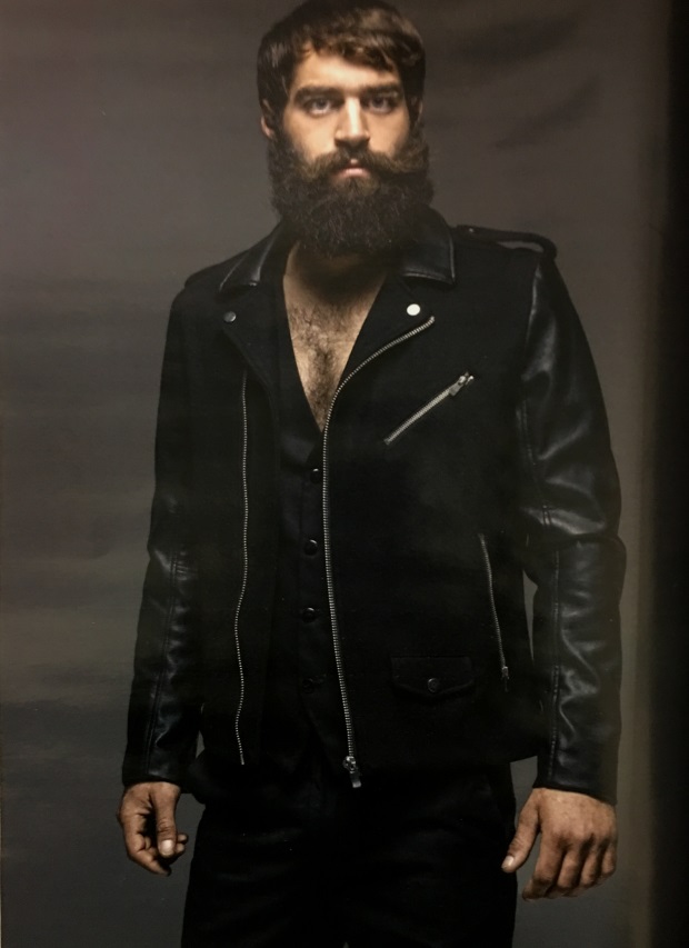 Ο καυτός Κρητικός είναι ... "μελωμένος". Η νέα φωτογράφηση του Στιβακτάκη stathis3