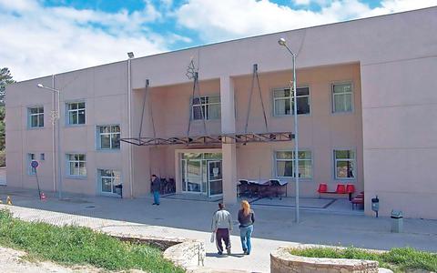 Σοκάρουν οι καταγγελίες του πατέρα της αδικοχαμένης Μελίνας veninzelio-nosokomeio