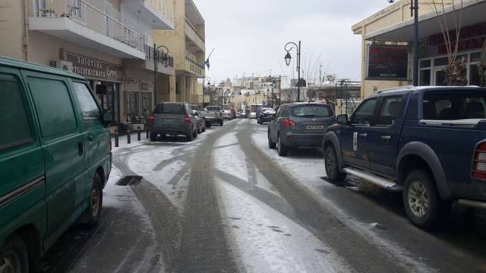 Θερμοκρασίες υπό το μηδέν στ’ Ανώγεια - Ανοιχτοί όμως οι δρόμοι xionia-anwgeia-2s