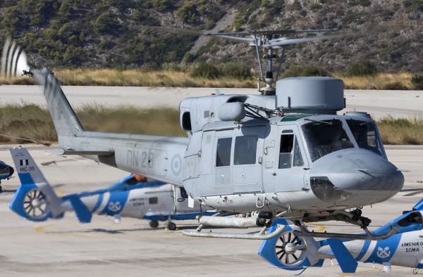 Το ελικόπτερο Agusta Bell elikoptero-photo