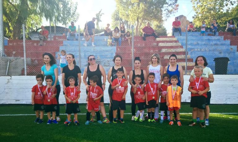 Ένας διαφορετικός αγώνας ποδοσφαίρου Μαμάδες - Ακαδημίες Α.Ε.Φαιστού agonas-akadimies-voroi3