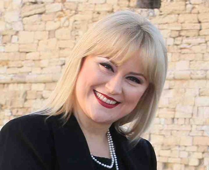 Γιατί σκοτώνονται οι νέοι στην Κρήτη; Maria-Lydaki--Sygkoininiologos2