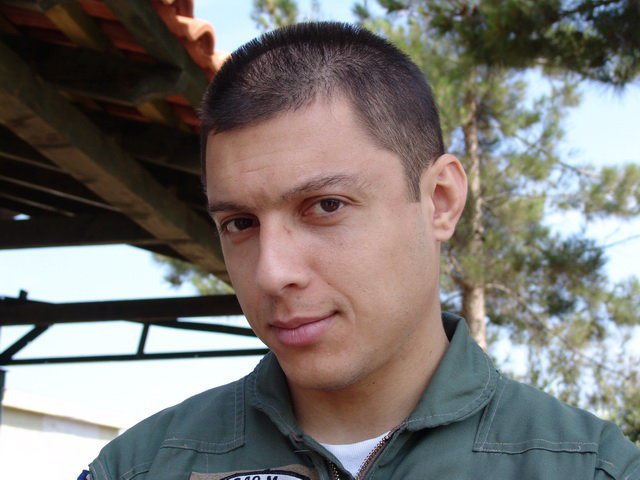 Σμηναγός Σήφης Αναστασάκης - Του ανδρειωμένου ο θάνατος, θάνατος δε λογιέται... 1anastasakis