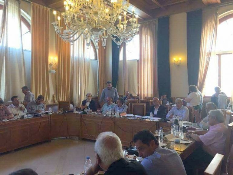 ΠΕΔ Κρήτης για το μεταναστευτικό. Να επιστρέψει ξανά ο Μουζάλας image