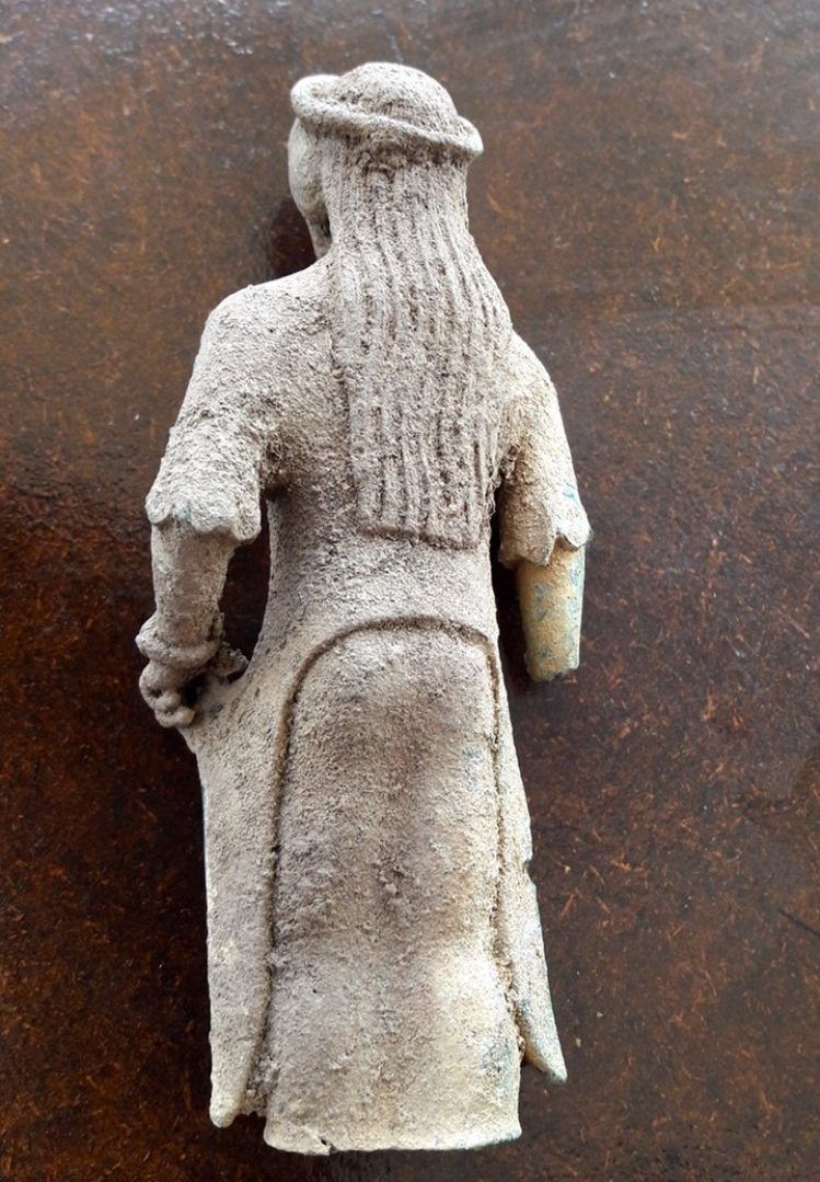 Τουρίστες έκαναν διακοπές στο Λέντα και ανακάλυψαν θησαυρό του 5ου αιώνα π.Χ. arxaia-lenta1