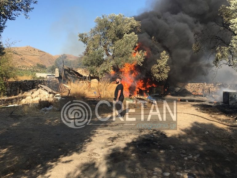 Βίντεο: Ολοκληρωτική καταστροφή στάβλου στη Μεσαρά μετά από φωτιά fotia-mitropoli1