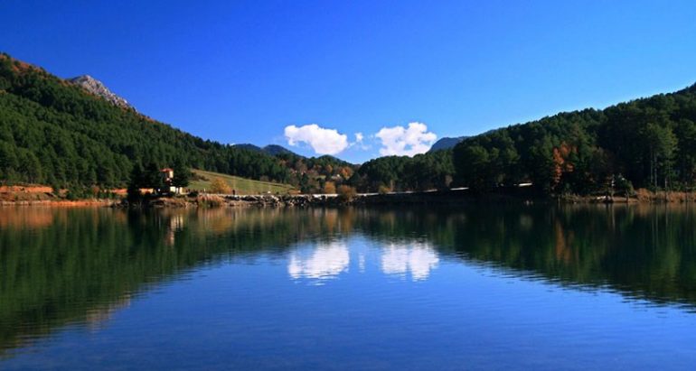 Δύο κρητικά γεωπάρκα στον παγκόσμιο χάρτη της UNESCO geoparka-vouraikoy