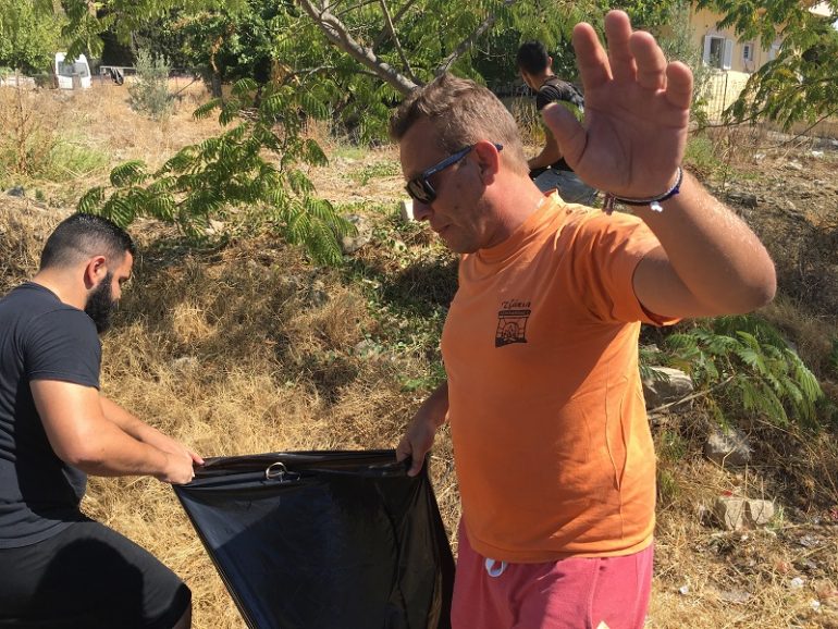 Καθαρισμός των Αγίων Δέκα από τον Πολιτιστικό Σύλλογο katharismos-agioi-deka5