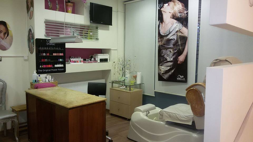 Κομμωτήριο Χαρούλα – Μαζί θα βρούμε το ιδανικό look που σου ταιριάζει! kommotirio-xaroula1