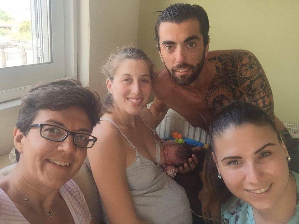Απίστευτο: Χανιώτισσα γέννησε δύο παιδιά στο σπίτι! kandilaki-fusikos-toketos
