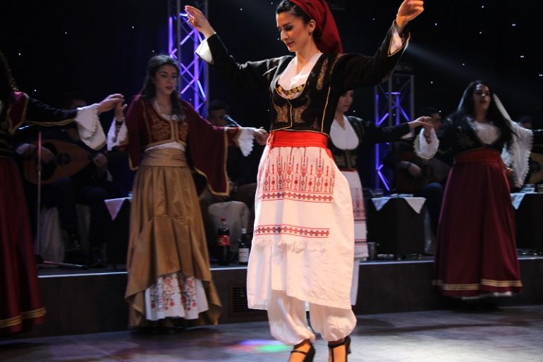 Με χορό και λύρα ολοκληρώθηκε ο ετήσιος χορός από τις σχολές Γεωργιλαδάκη