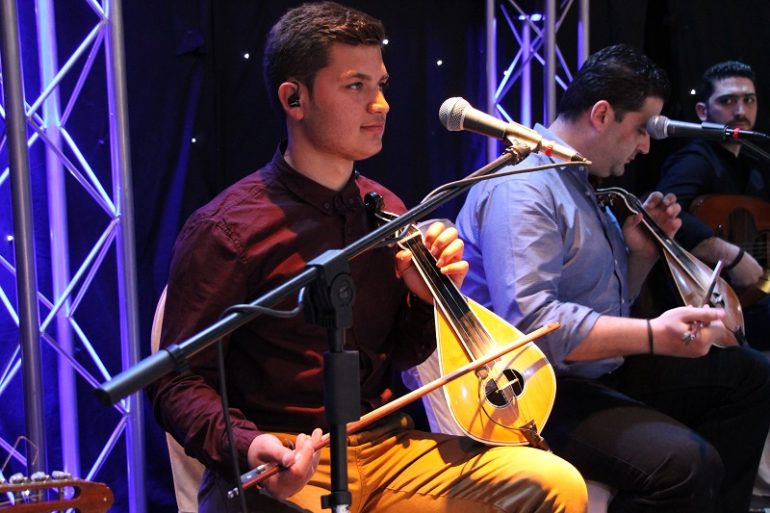 Με χορό και λύρα ολοκληρώθηκε ο ετήσιος χορός από τις σχολές Γεωργιλαδάκη