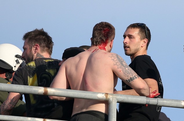 Απίστευτες σκηνές ωμής βίας στο Πανθεσσαλικό!