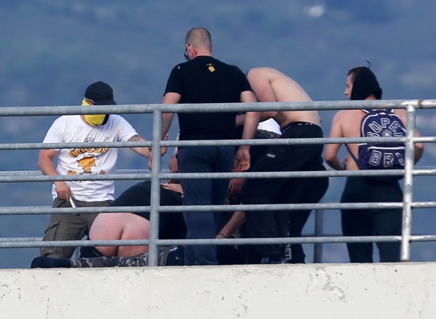 Απίστευτες σκηνές ωμής βίας στο Πανθεσσαλικό!