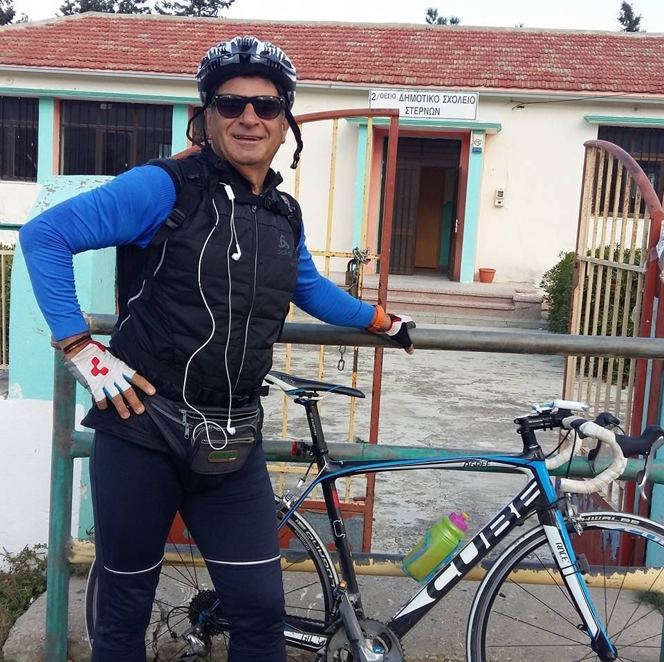 Απίστευτο: Κρητικός πήγε σχολική εκδρομή και πήγαινε μπροστά από το λεωφορείο