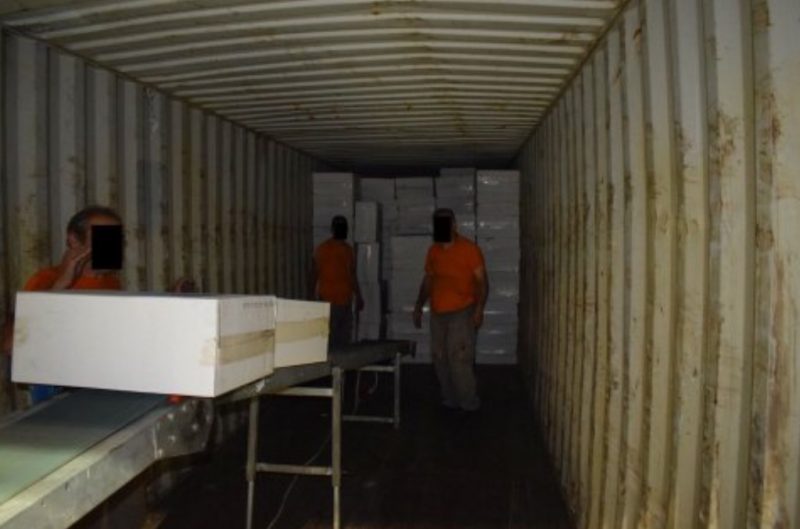 Τσιγάρα αξίας που περνά τα 6 εκ. ευρώ στο πλοίο που πιάστηκε στη νότια Κρήτη