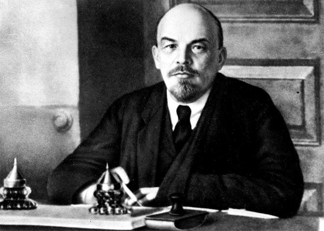 Ο Λένιν το 1918 σε άγνωστη τοποθεσία (AP Photo)