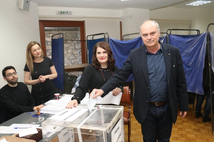 Μεγάλη συμμετοχή στις εκλογές του Επιμελητήριο Ηρακλείου