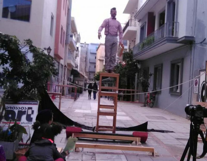 Συλλογική κουζίνα στην... γιορτή αγάπης