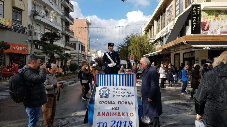 Η παραδοσιακή "βαρέλα" επέστρεψε στο Ηράκλειο