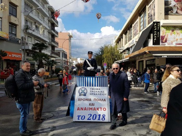 Η παραδοσιακή "βαρέλα" επέστρεψε στο Ηράκλειο